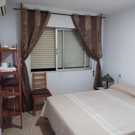 Habitacion Doble En Apartamento Compartido Dream In Malaga, Junto A Vialia Y Playa Екстериор снимка