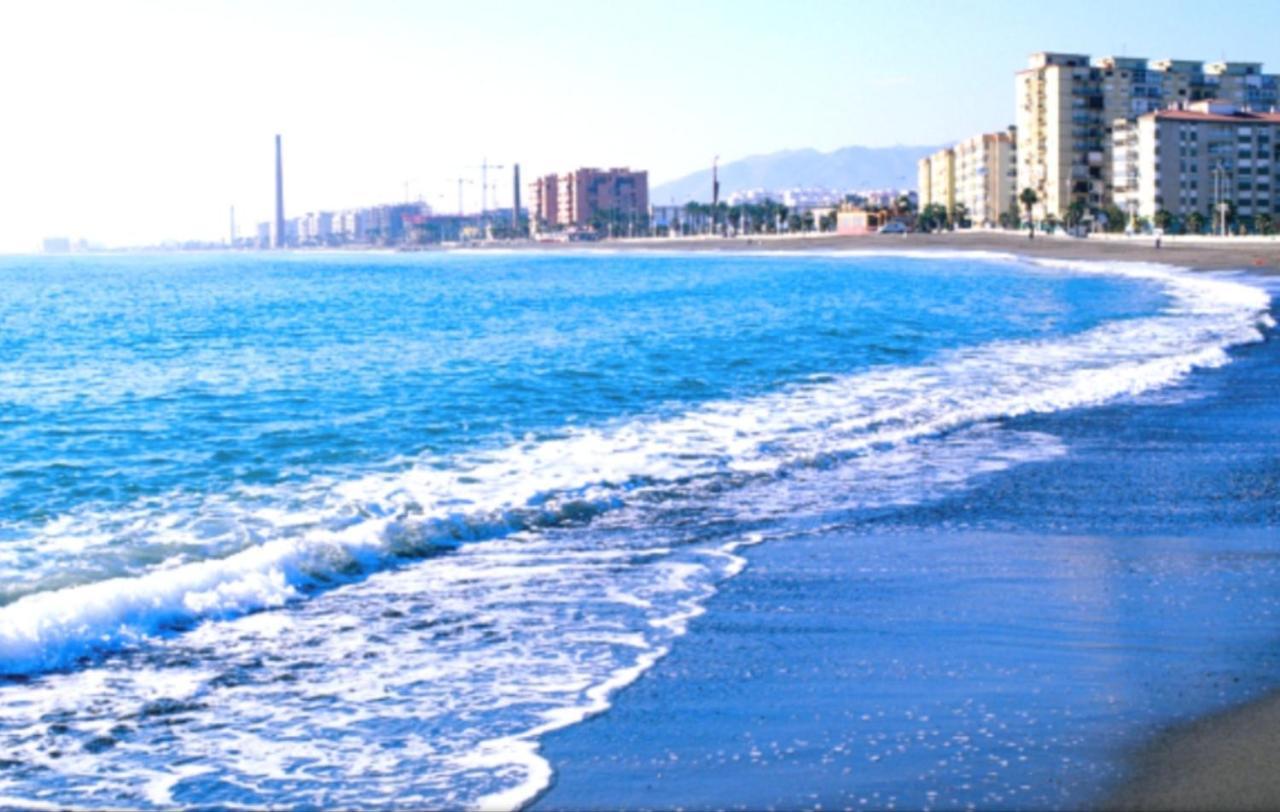 Habitacion Doble En Apartamento Compartido Dream In Malaga, Junto A Vialia Y Playa Екстериор снимка